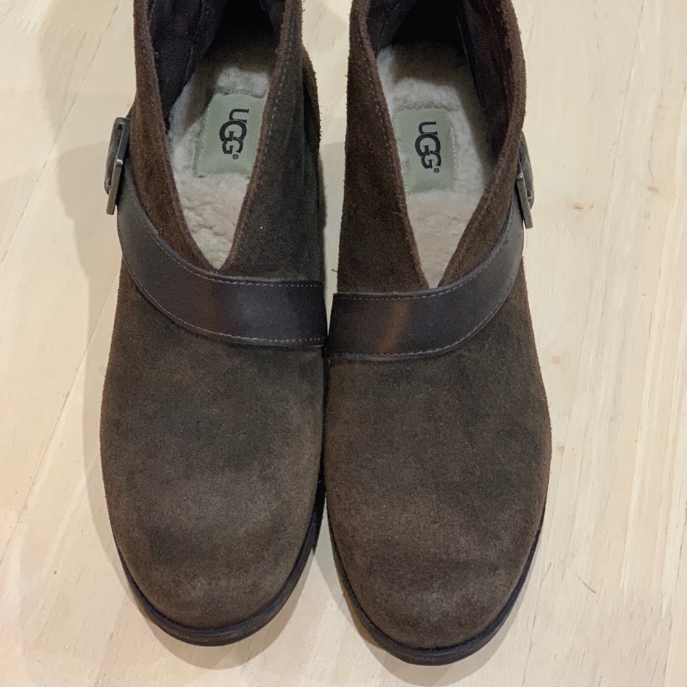 Brown ugg boots